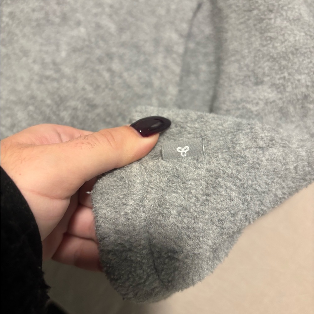 TNA Light Gray Zip-Up women’s Sweater - Picture 2 of 3
